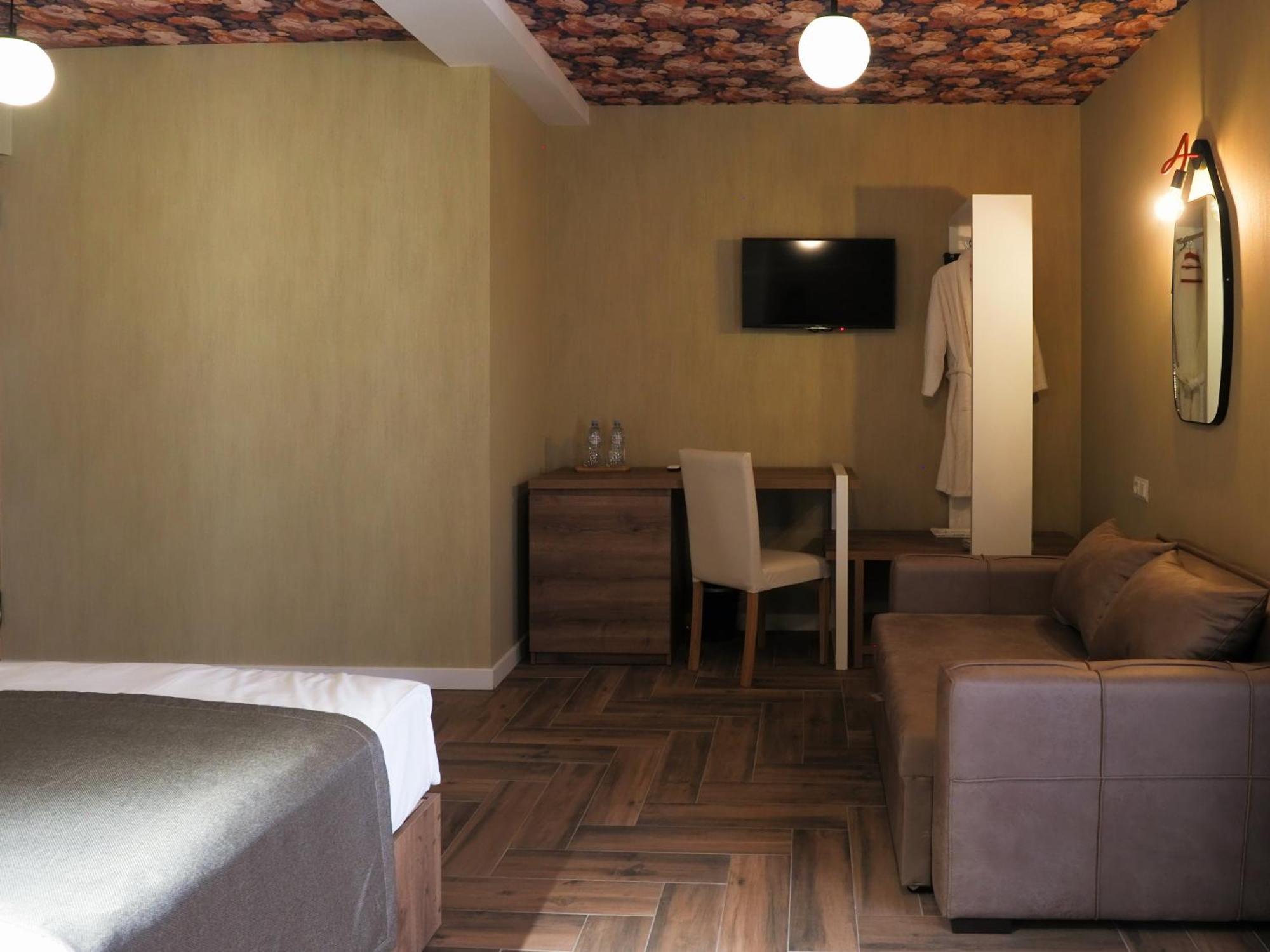 Hotel Hills In Old Tbilisi Bagian luar foto