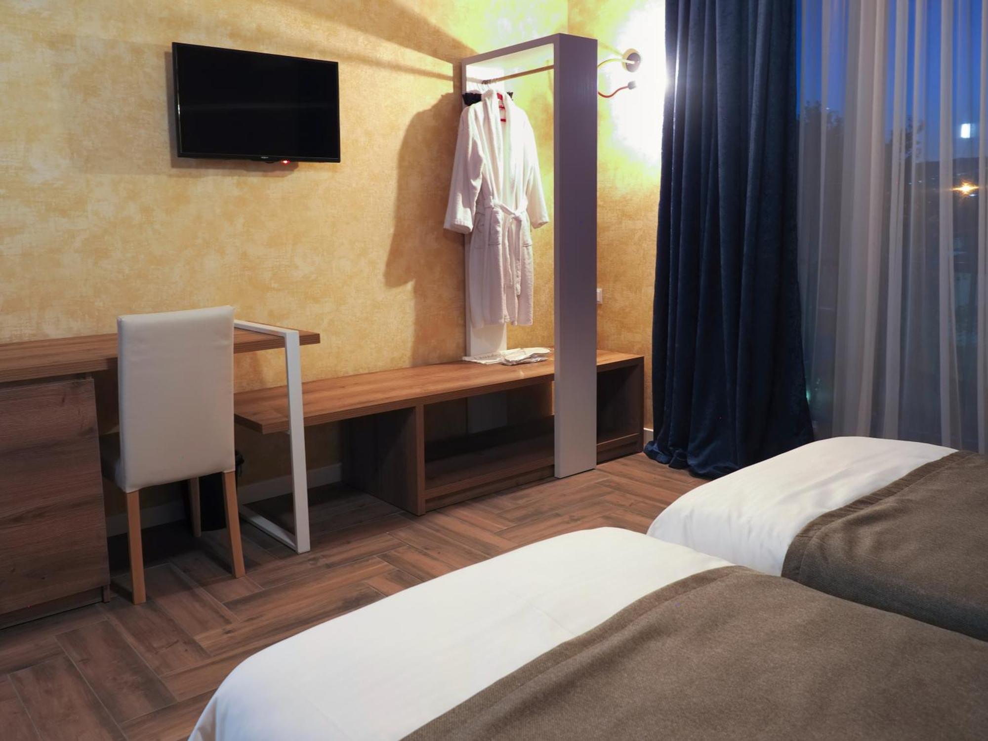 Hotel Hills In Old Tbilisi Bagian luar foto