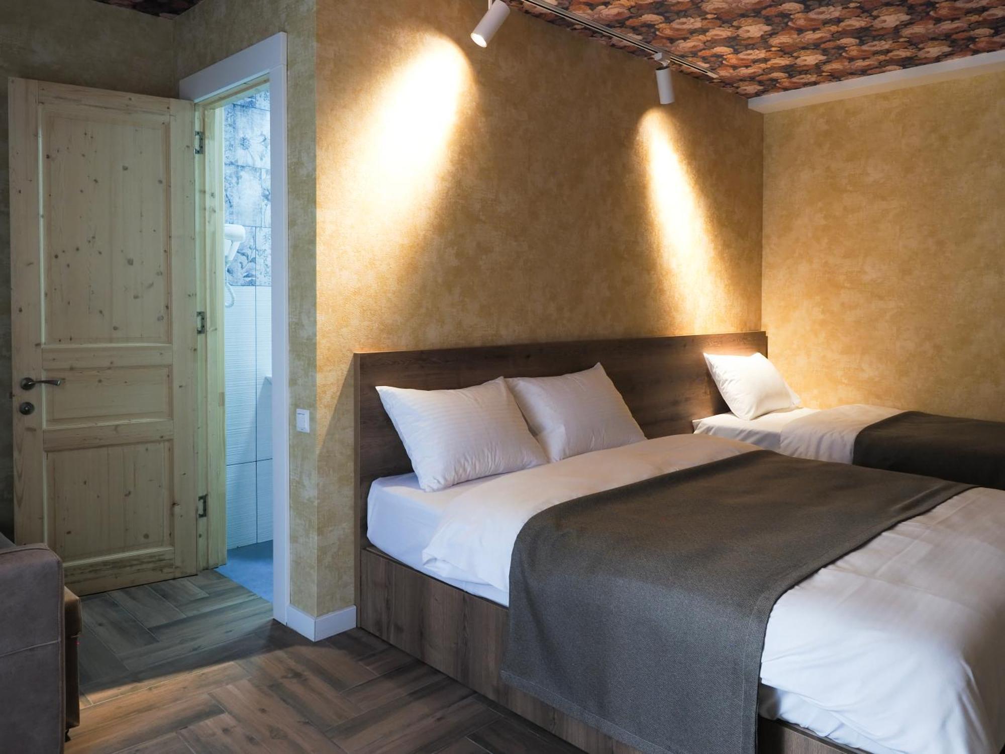 Hotel Hills In Old Tbilisi Bagian luar foto
